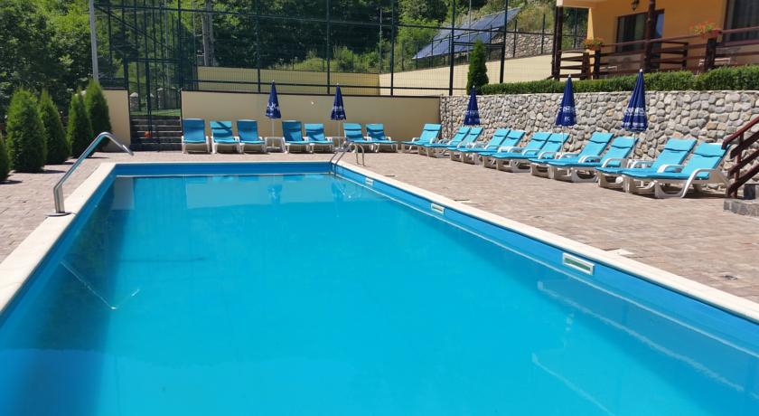 Cazare in Paltinis - PENSIUNEA CURMATURA STEZII - Valea Stezii Cazare in Paltinis - PENSIUNEA CURMATURA STEZII - Valea Stezii