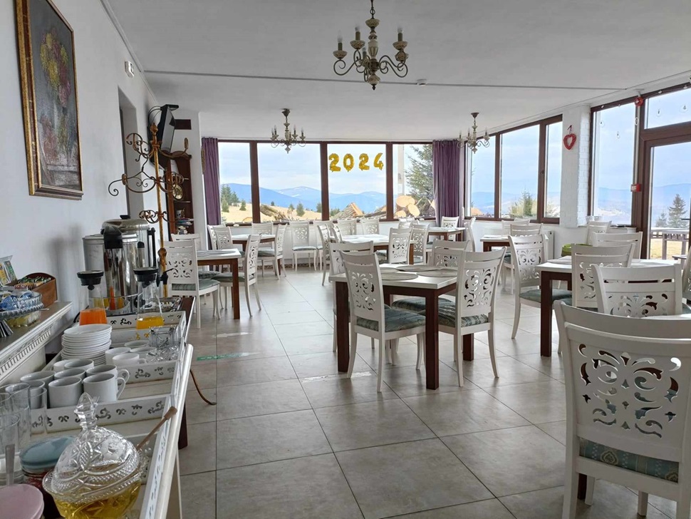 Cazare in Paltinis - PENSIUNEA KAROLA - Paltinis Cazare in Paltinis - PENSIUNEA KAROLA - Paltinis