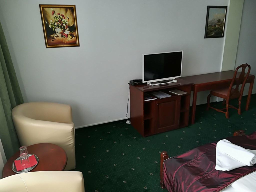 Cazare in Paltinis - PENSIUNEA MAI - Valea Stezii Cazare in Paltinis - PENSIUNEA MAI - Valea Stezii