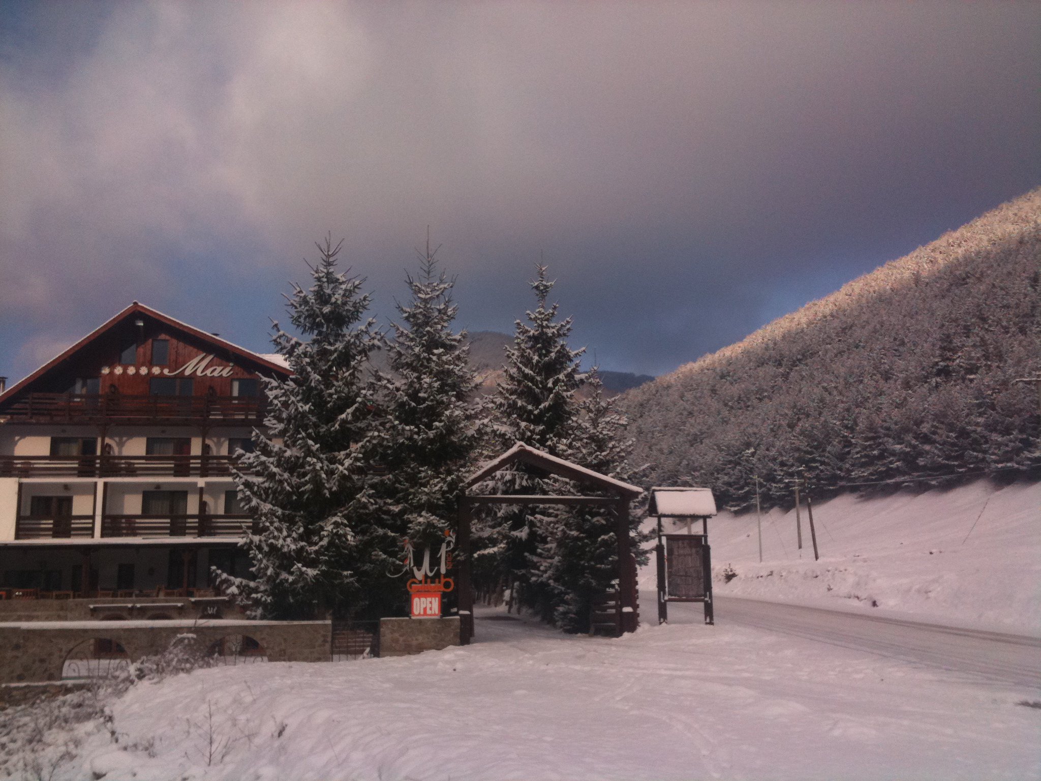 Cazare in Paltinis - PENSIUNEA MAI - Valea Stezii Cazare in Paltinis - PENSIUNEA MAI - Valea Stezii