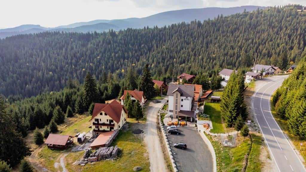 Cazare in Paltinis - PENSIUNEA REGINA MARIA - Paltinis Cazare in Paltinis - PENSIUNEA REGINA MARIA - Paltinis